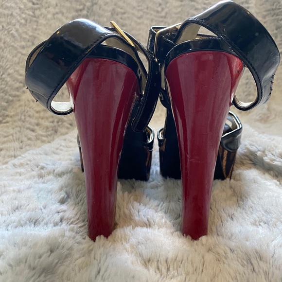 Red and Cheetah Print Heels Pumps - Picture 5 of 5